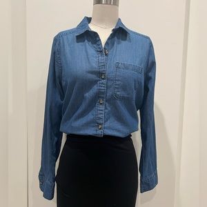 Long sleeve Denim Button Down size small